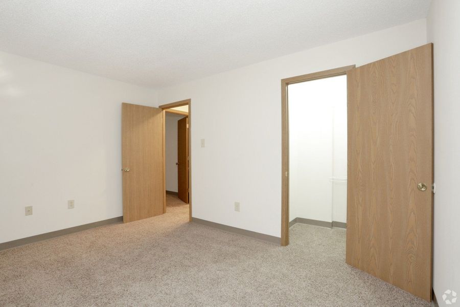 Townhouse — photo 11